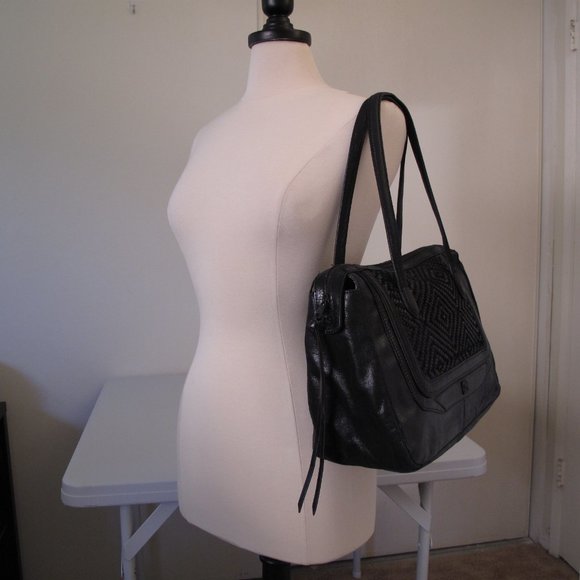 ELLIOT LUCA Woven Metallic Leather Shoulder Bag - Picture 10 of 16